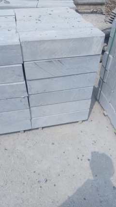 郑州青石道牙批发与加工定制 一站式石材销售及安装服务